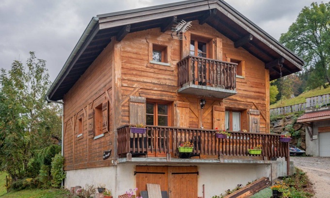 Saint-Gervais-les-Bains Apartment | Nice apartment for 4 guests with WIFI, TV and balcony