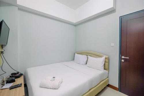 Bogor Selatan Apartment | Nice and Elegant 1BR at Royal Heights Apartment By Travelio
