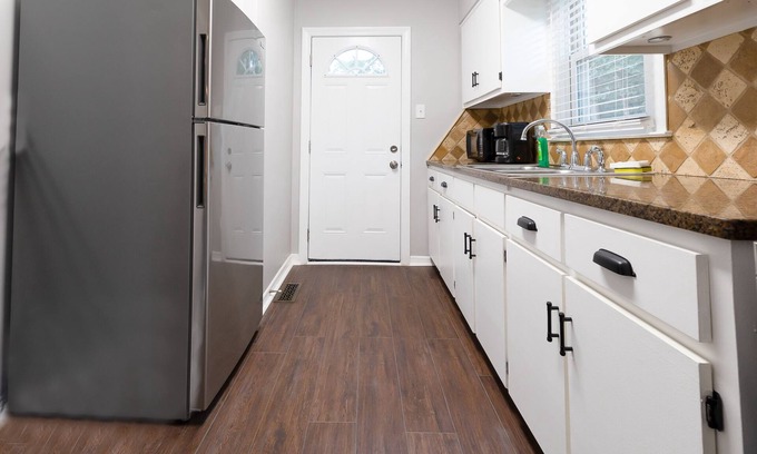 Columbus House | Nice, and Quite House w/fence in back yard.