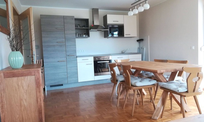 Augsdorf Apartment | Nice apartment for 5 people with WIFI, TV and balcony