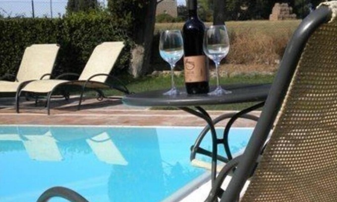 Colle di Val d'Elsa House | Nice apartment in villa for 2 guests with pool, TV, patio and pets allowed