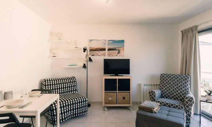 Blankenberge Apartment | Nice apartment for 2 guests with WIFI, TV and balcony