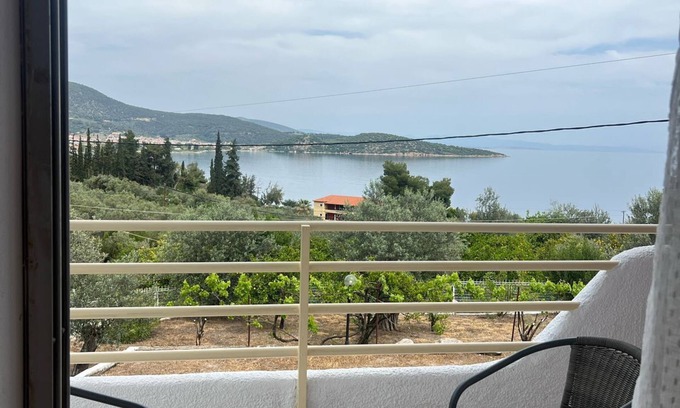 Melissopetra Apartment | Nice apartment hotel near the sea! Only a 6-minute walk from the beach
