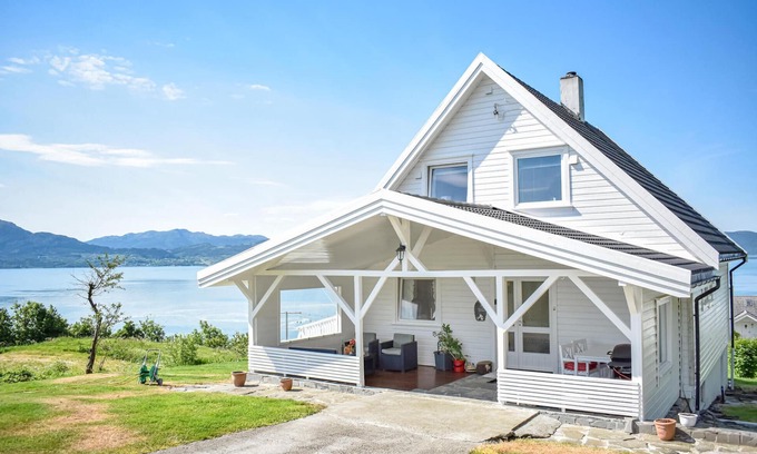 Fjelberg Apartment | Nice apartment in Fjelberg