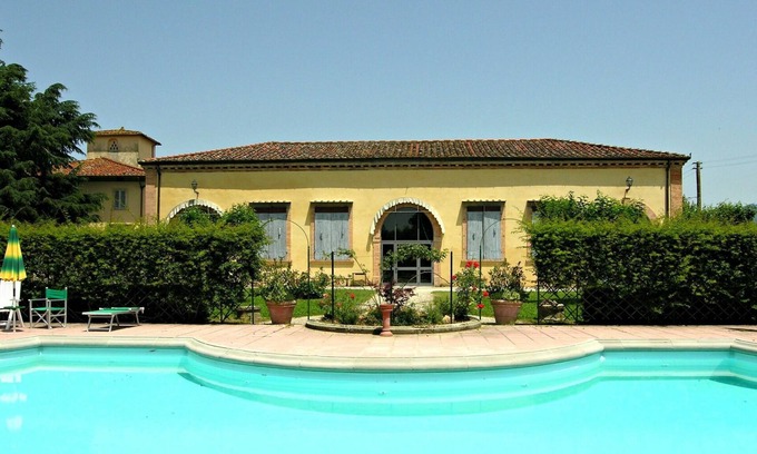 Scarperia e San Piero Villa | Nice apartment in villa for 6 guests with pool, WIFI, TV, panoramic view and parking