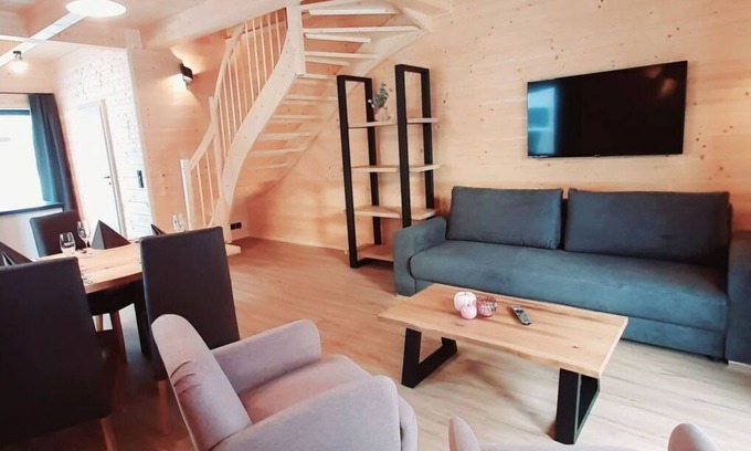 Jenig House | Nice apartment in villa for 4 people with WIFI, TV, terrace, pets allowed and panoramic view