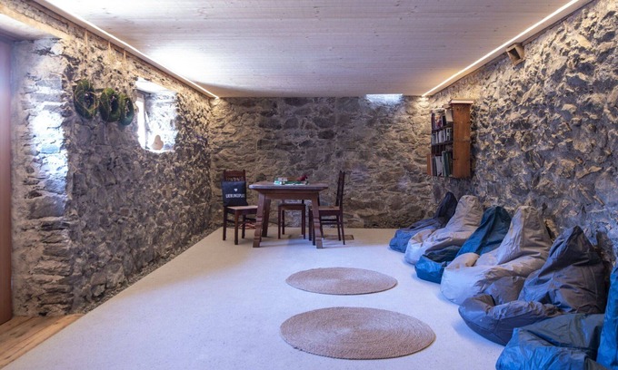 Kauns Villa | Nice apartment in villa for 8 guests with WIFI and terrace