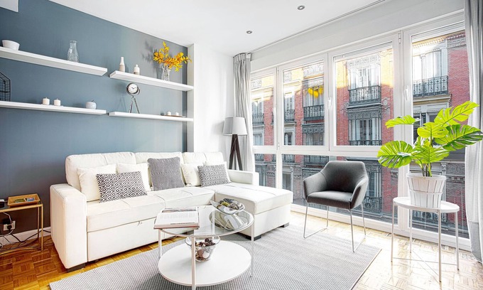 Jeronimos Apartment | Nice Apartment near Retiro Park. Retiro I