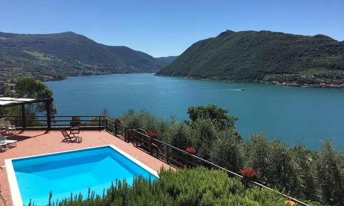 Sale Marasino Apartment | NICE APARTMENT WITH POOL, BEAUTIFUL LAKE VIEW CIN IT017169C2I33X8FKI