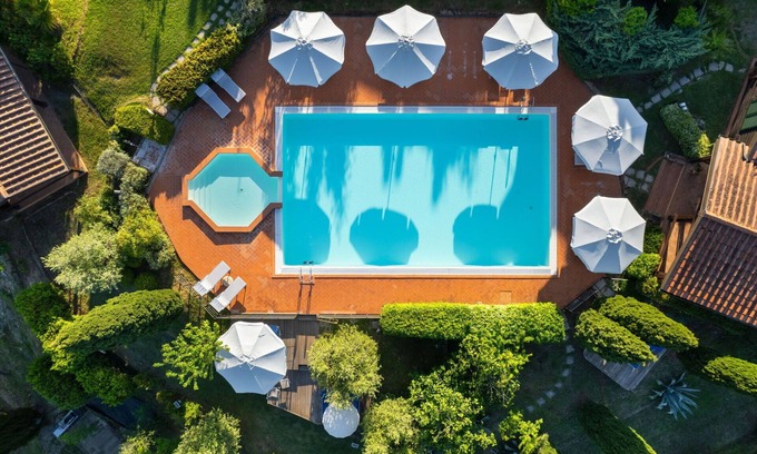 Sughera Apartment | Nice apartment with WIFI, A/C, pool, TV, terrace and panoramic view, close to San Gimignano