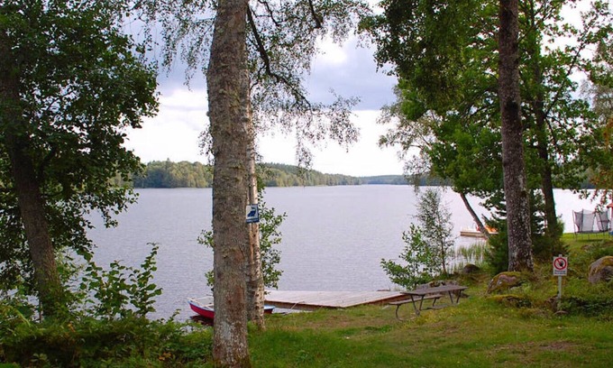 Tranas House | Nice holiday home on lake property with boat and sauna (can be rented)