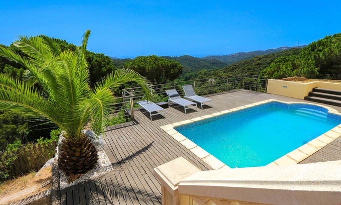 Can Palau House | Nice home in Sant Cebria de Vallalt