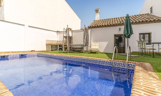 Los Angeles House | Nice home in Los Angeles-Jimena de