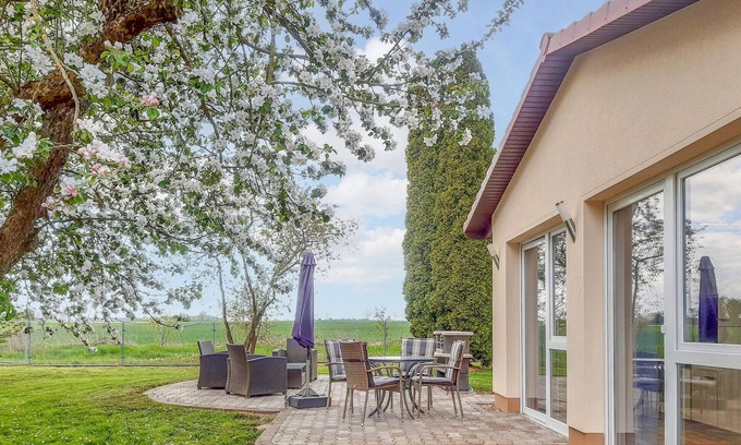 Behrenhoff House | Nice home in Behrenhoff with kitchen