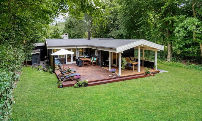 Asserbo House | Nice home in Frederiksværk with WiFi