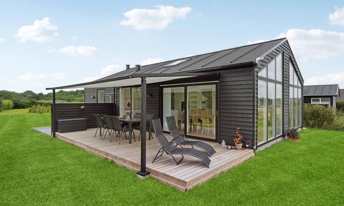 Frørup House | Nice home in Frørup with kitchen