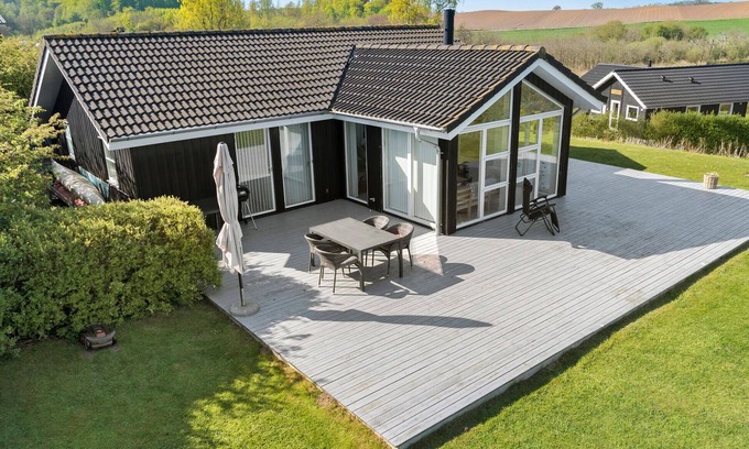 Diernæs House | Nice home in Haderslev with lake view