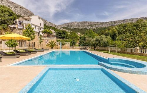 Solin House | Nice Home In Solin With Wifi