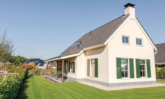 Vlagtwedde House | Nice home in Vlagtwedde with WiFi