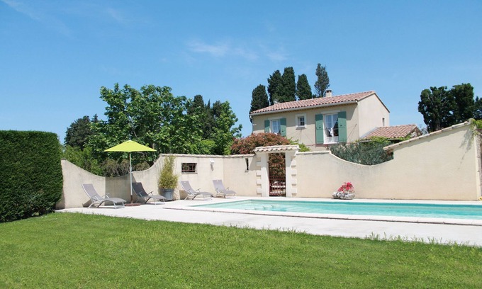 Cabannes House | NICE HOUSE IN THE COUNTRY WITH PRIVATE POOL (pets accessibility)
