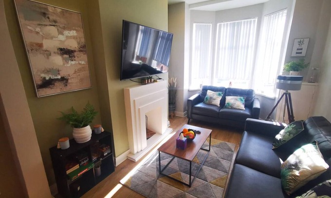 Belfast House | Nice Modern Cozy stay