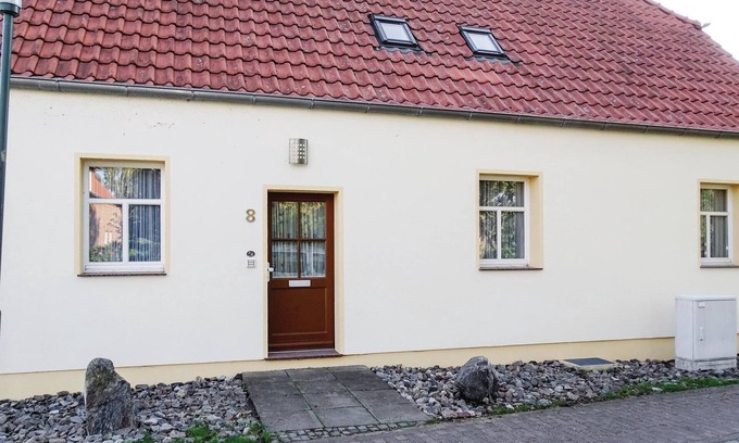 Kirchdorf Apartment | Nice, small vacation apartment on the 1st floor with functional furnishings and mini kitchen.