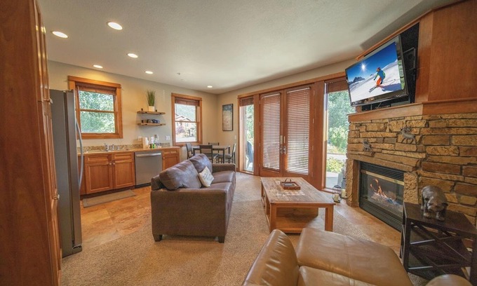 Keystone House | Nice Townhouse Free Shuttle To the Village!
