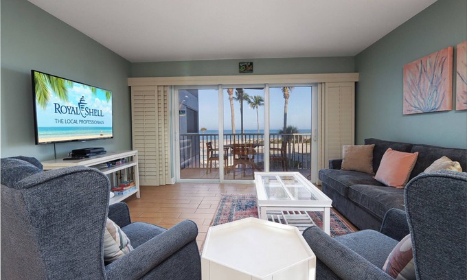 Captiva Condo | Nicely Updated, Two Bedroom, Direct Beach Front Condo - South Seas Beach Villa 2528