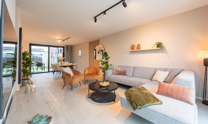 Riemst House | NIEUW De Grenspaal NOORD 6P - 3SLPK 5 min Maastricht - SAUNA - LAADPAAL