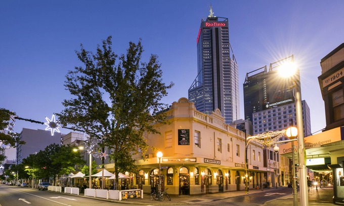 Perth Central Business District Hotel | Nightcap at Belgian Beer Cafe