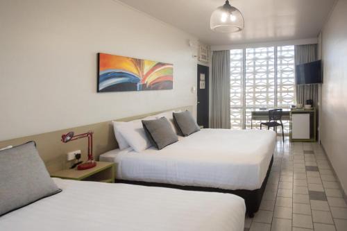 Emerald Hotel | Nightcap at Emerald Star Hotel