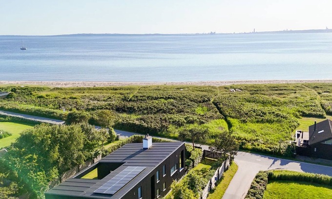Skødshoved Strand House | "Nille" - 30m from the sea by Interhome