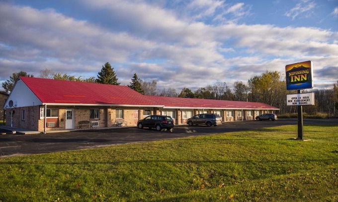 North Bay Hotel | Nipissing Inn