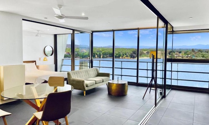 City West Apartment | Nishi Holiday Apartments