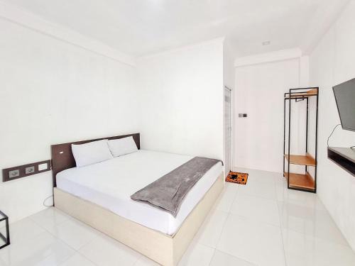 Wates Hotel | Niti Stay Syariah near Stasiun Wates RedPartner