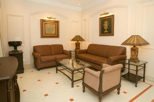 Alipur Apartment | Nivaasa Apt by JadeCapsNr Taj BengalACWIFI