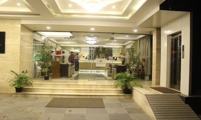 Pallavaram Hotel | NK Grand Park Hotel