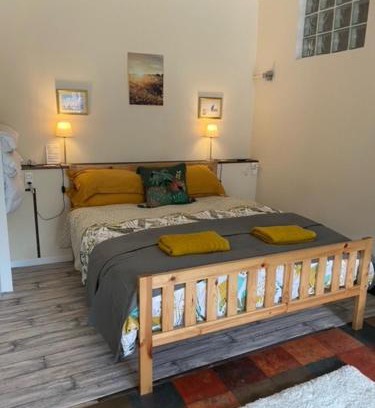 Plaisance Apartment | No 5 Plaisance Studio