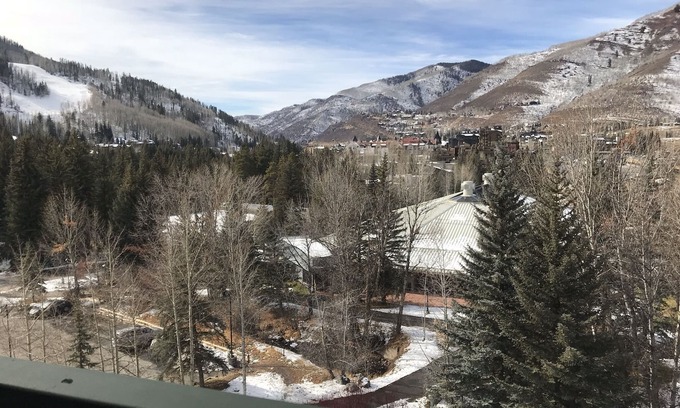 Vail Apartment | No need to Drive Anywhere - 5 to 10 minutes Walk access to Village or Lionshead