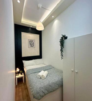 Barsha Heights House | Nomad Partition Room in Barsha Heights 3 mins to ICM Metro