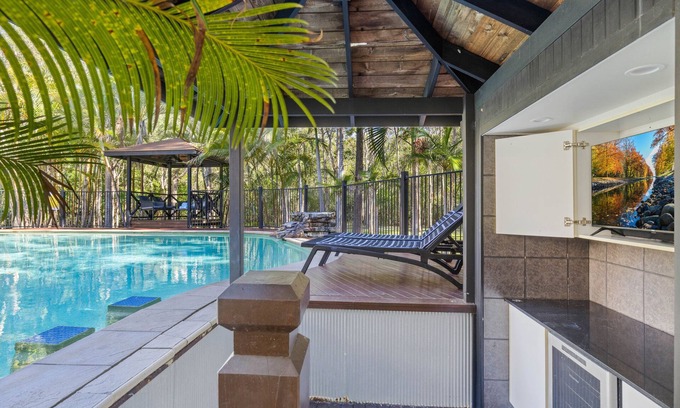 Cooroibah Apartment | Noosa Gums: Feature-Packed Escape - A destination in its own right!
