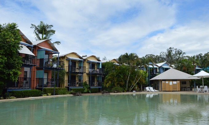 Tewantin House | Noosa Holiday Accommodation.