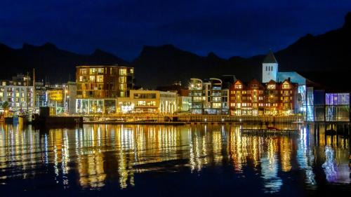 Svolvaer Hotel | Nordis Apartments - Torget 21