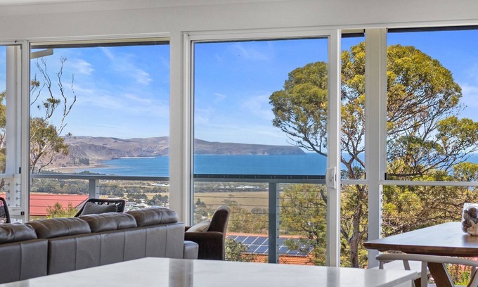 Normanville House | Norman Views - 20 Panorama Crescent