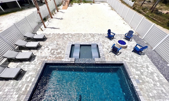 Cape San Blas House | North Cape San Blas, private pool, elevator, pets, beach gear included!