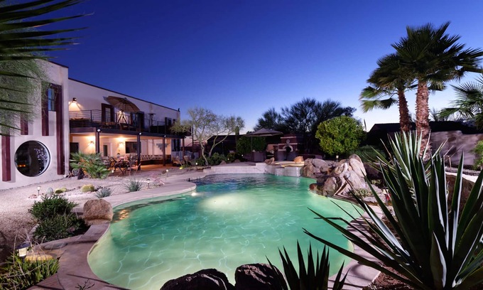 Velvet Shadows House | North Scottsdale Private Luxury Resort with Saltwater Pool