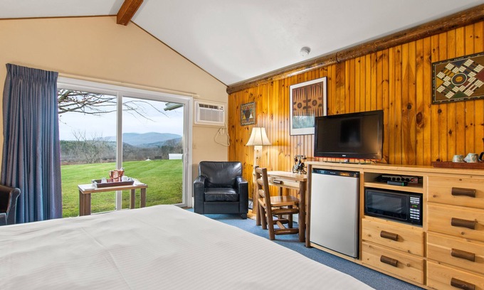 Manchester Center Bed & Breakfast | North Shire Lodge