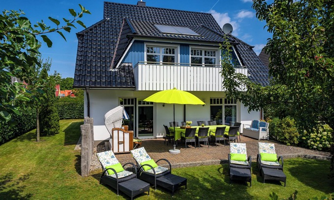 Ostseebad Prerow House | Nov/Dec still free weekend dates, top location, sauna, wood-burning stove, beds made, WLAN