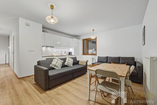 Grochow Apartment | Nowa Praga by LookAp - darmowy parking!