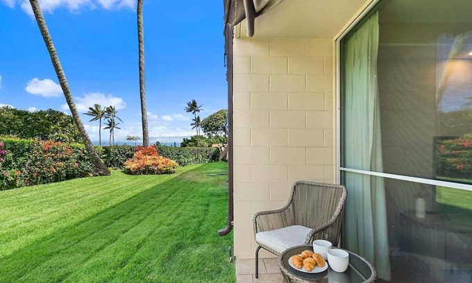Napili Condo | NR A2 Napili Condo Near Beaches Away From Crowds